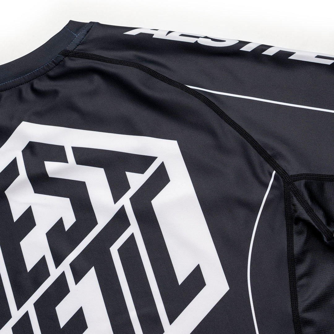 Shift Short Sleeve Rashguard (Black)