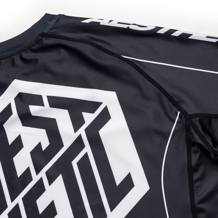 Shift Short Sleeve Rashguard (Black)
