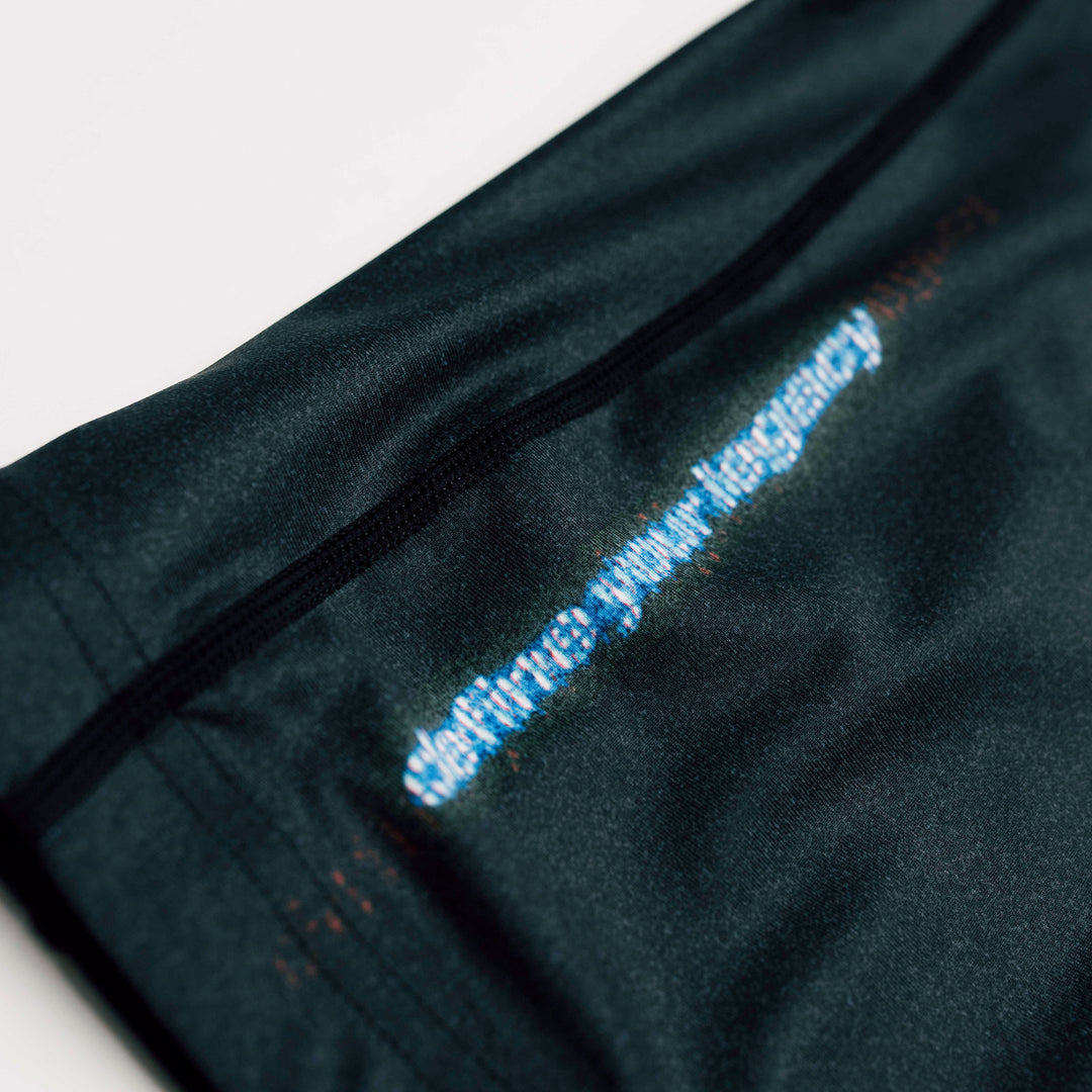 AESTHETIC Axis XPLR Short Sleeve Rashguard - side details